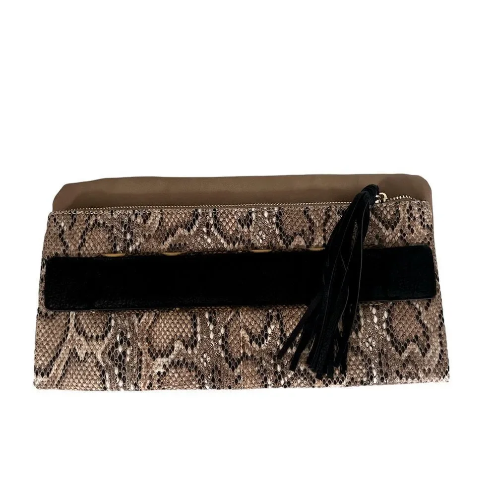 BCBGeneration Clutch EUC